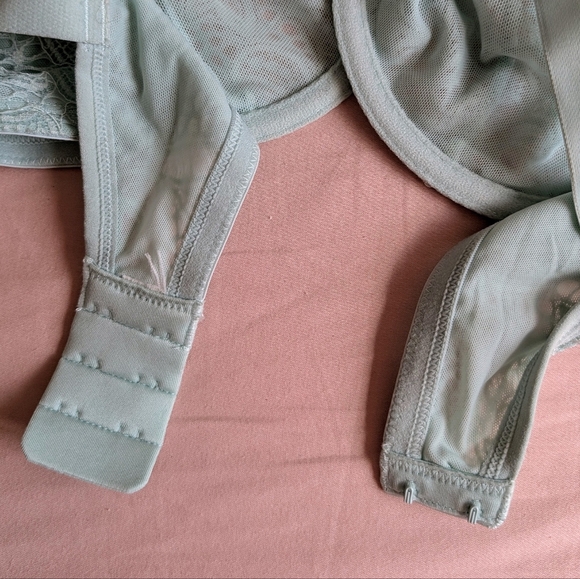 NWOT Lively Unlined Lace Bra + Bikini Panty Set - Picture 9 of 13